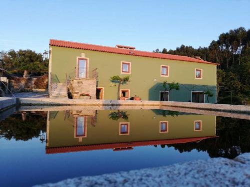 Amazing Viana Do Castelo Villa 6 Bedrooms Villa Castello Private Pool — 4-Star Luxury Hotel in Viana Do Castelo, Portugal