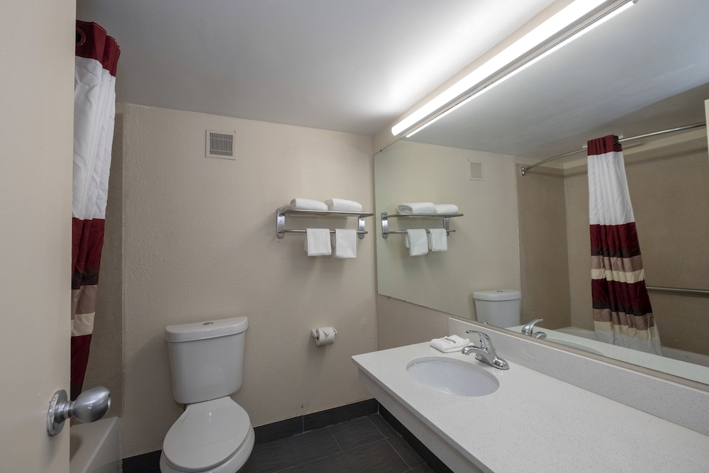 Red Roof Inn Marion VA - photo 22