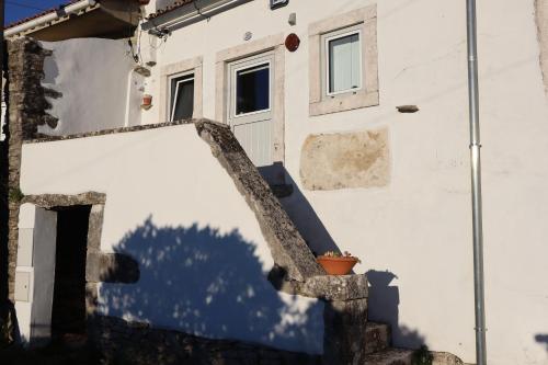 Casas da Chainça Turismo de Natureza in Porto De Mos, Portugal
