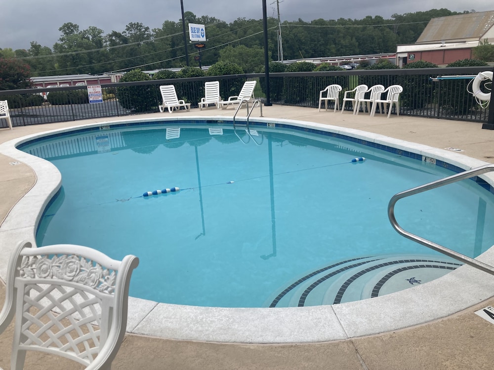 Hampton Inn Hot Springs - photo 26