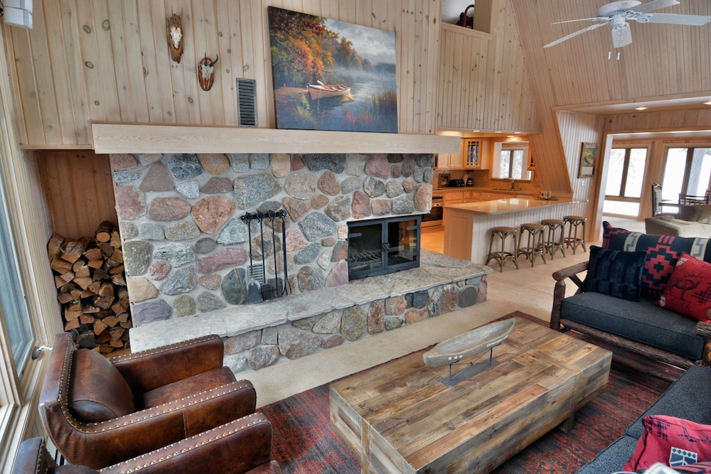 Serenity On Lake Owen 5 Bedroom Hotel Room by RedAwning - photo 22