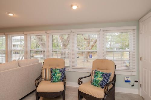 Bill's Place by Oak Island Accommodations - photo 27
