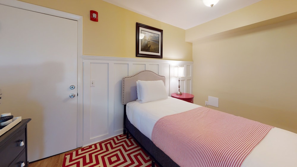 The Hotel Maria - photo 33