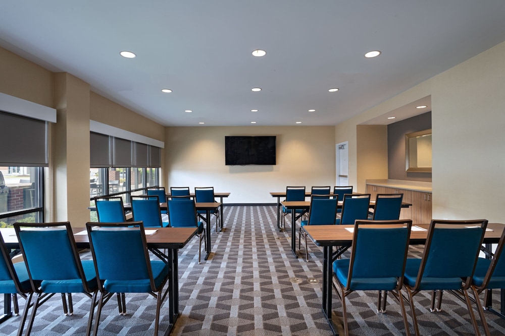 TownePlace Suites by Marriott Macon Mercer University - photo 31