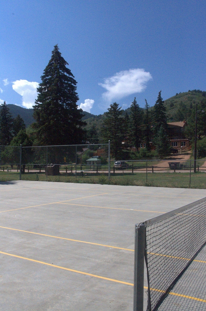 The Green Mountain Falls Lodge - photo 45