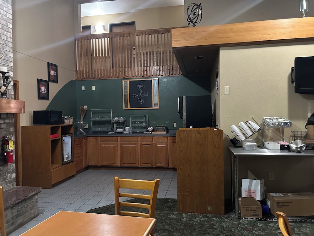 AmericInn by Wyndham Blackduck - photo 8