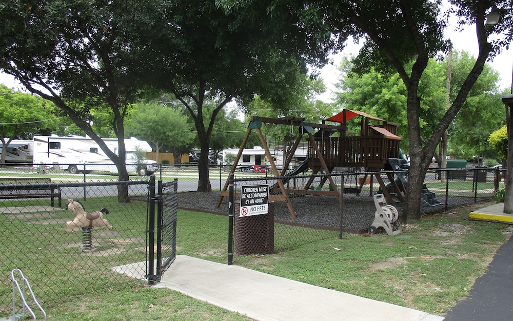 Travelers World RV Resort - photo 14