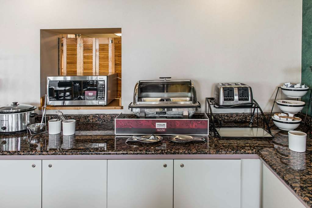 Quality Inn Waynesburg Morrisville - photo 20