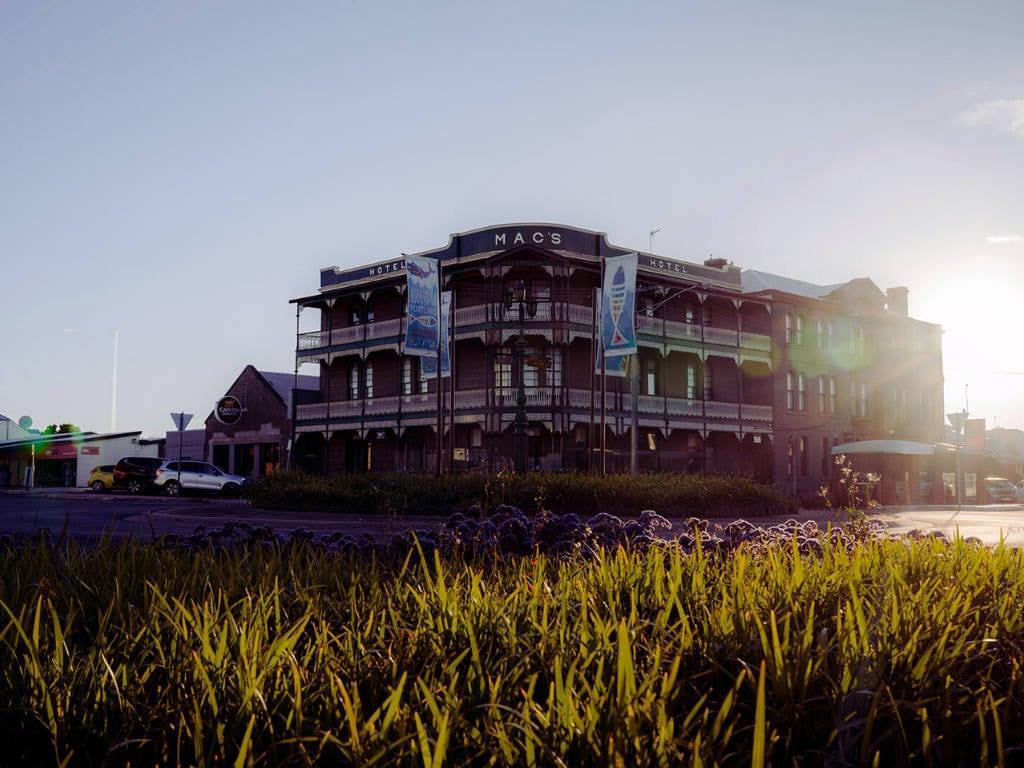 Quality Hotel Bentinck in Portland, Australia