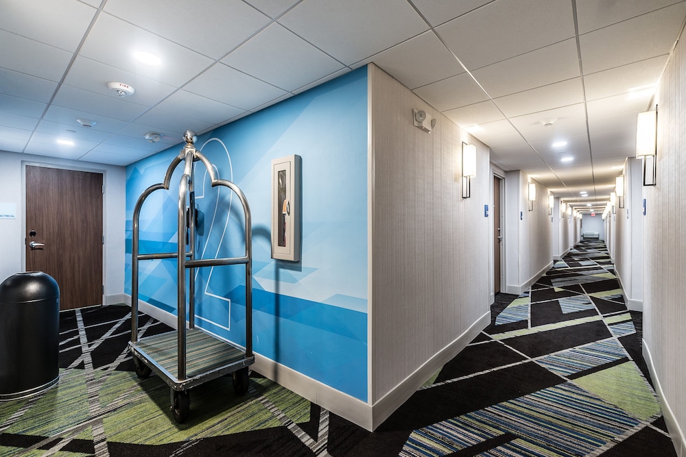 Holiday Inn Express Flint Campus Area by IHG - photo 29