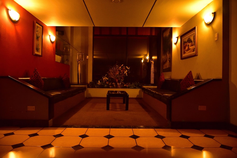 Hotel Holiday Suites — Tacna — photo 3