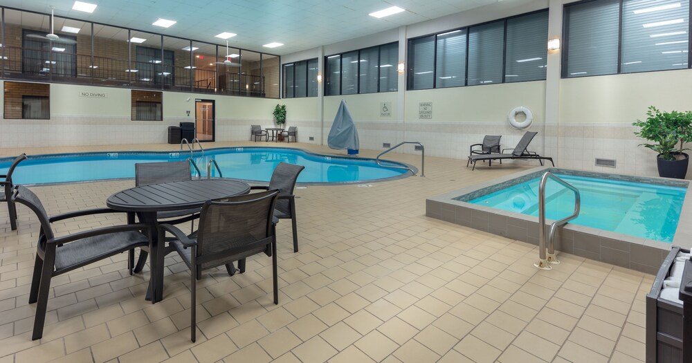 Best Western Wichita North Hotel and Suites - photo 40