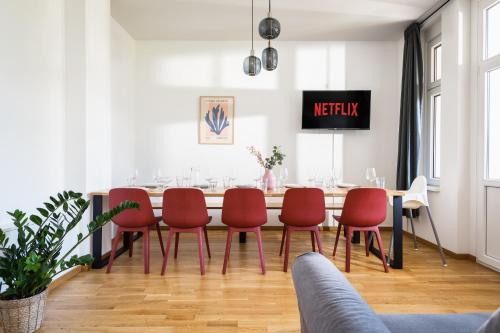 Sehr zentrale Unterkunft nähe des Bahnhofs in Leipzig für bis zu 10 Personen — 4-Star Luxury Hotel in Leipzig, Germany