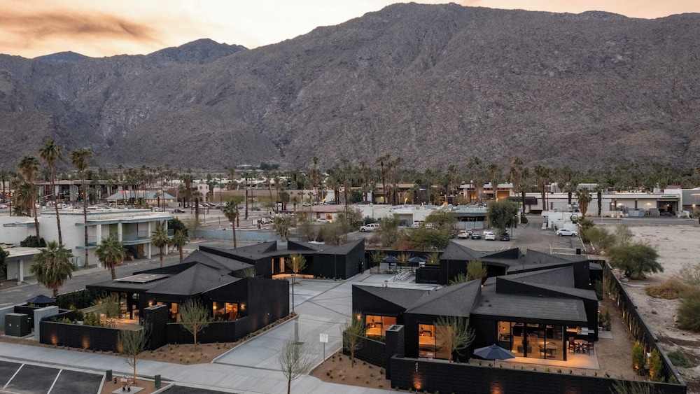 Blackhaus Suites by AvantStay - photo 56