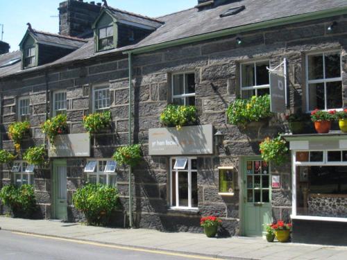 Yr Hen Fecws — 4-Star Luxury Hotel in Porthmadog, United Kingdom