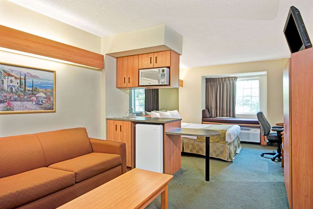 Microtel Inn & Suites by Wyndham Cordova Memphis I 40 East - photo 32