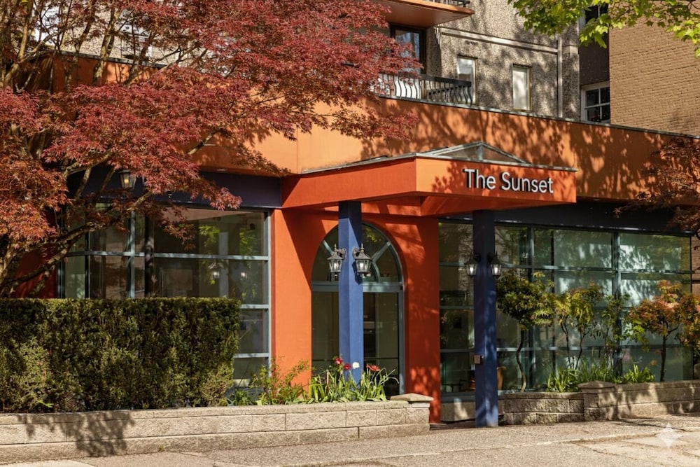 Sonder The Sunset in Vancouver, Canada