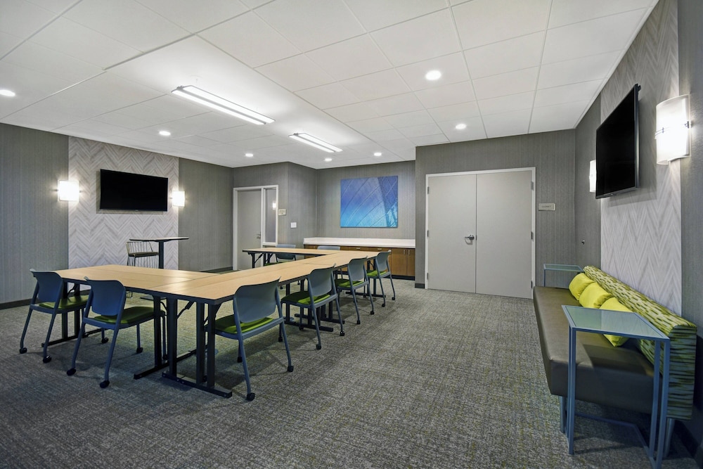 SpringHill Suites by Marriott St. Paul Arden Hills - photo 41