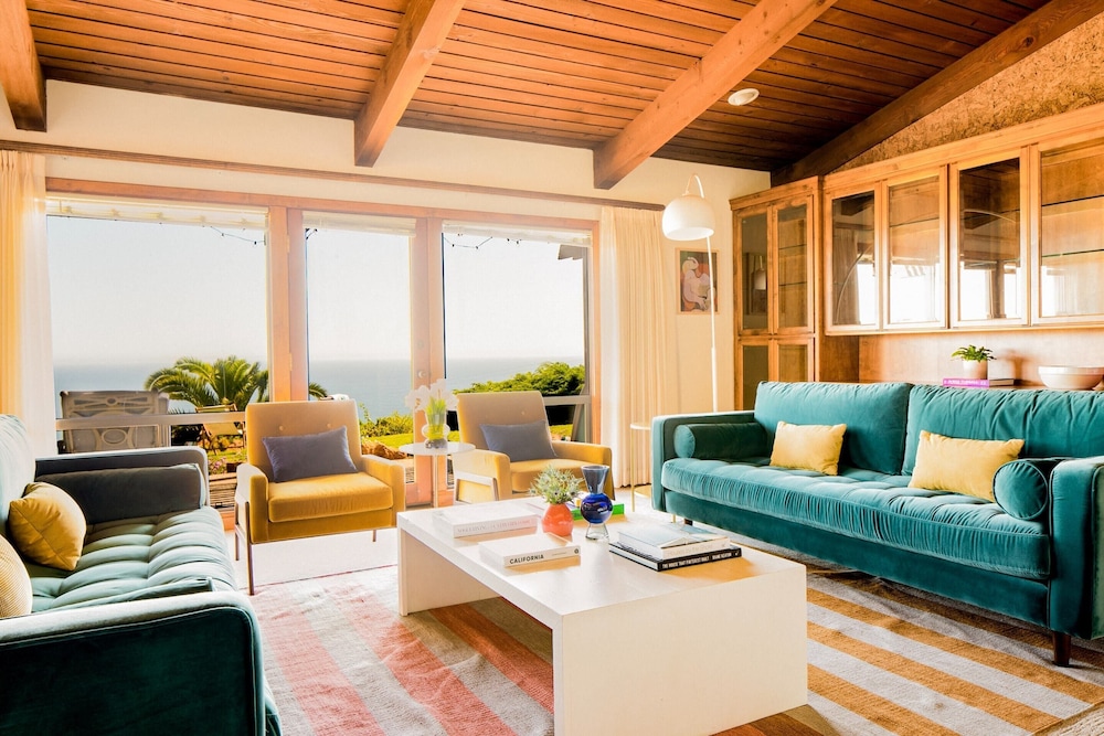 Cliffridge by Avantstay Lush Malibu Hills Estate w Breathtaking Ocean Views - photo 19