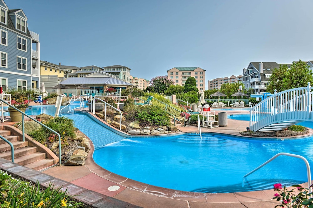 Oceanfront Resort Year round Pools Private Beach - photo 16