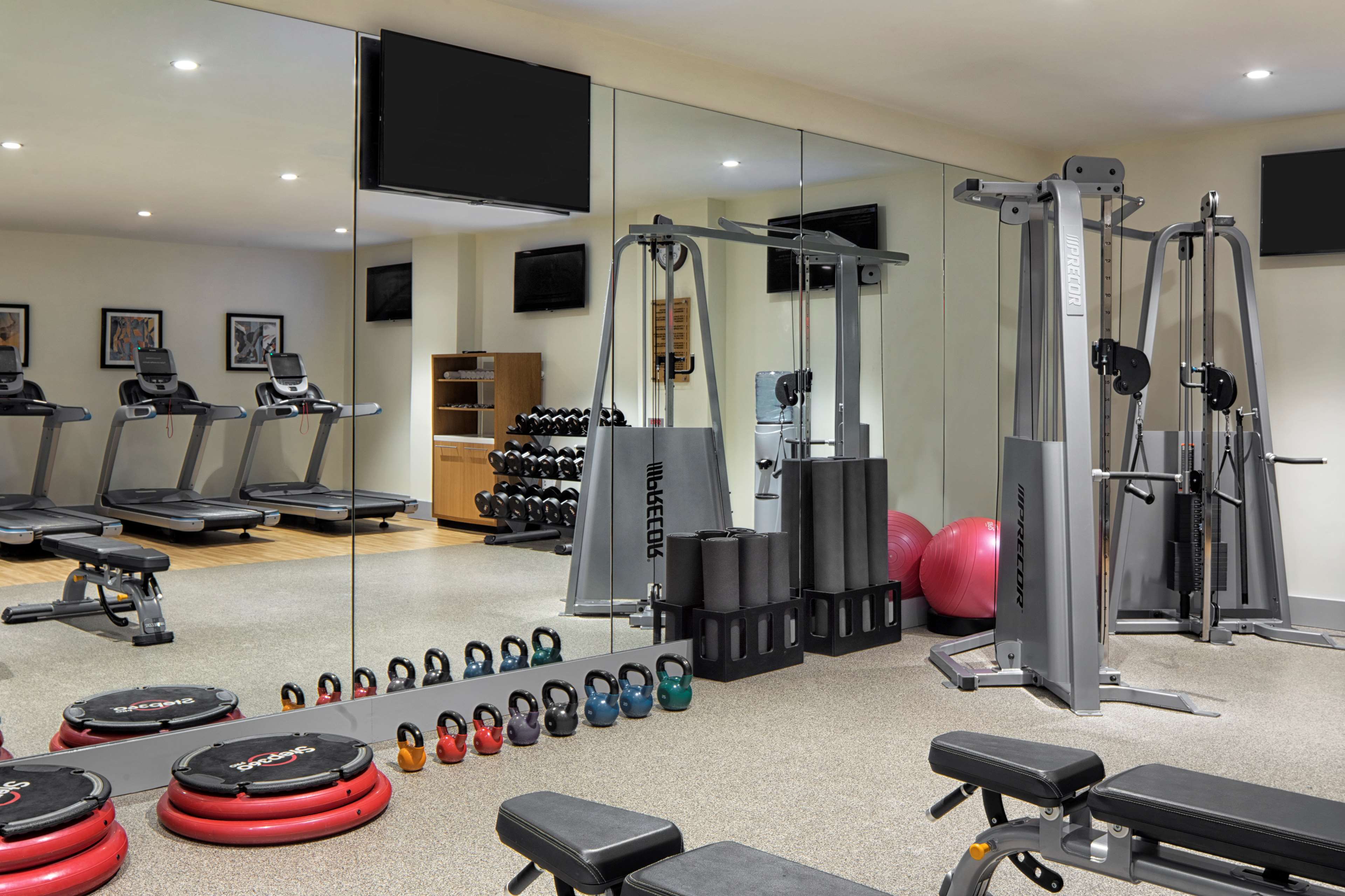 DoubleTree by Hilton New York Times Square West - photo 8