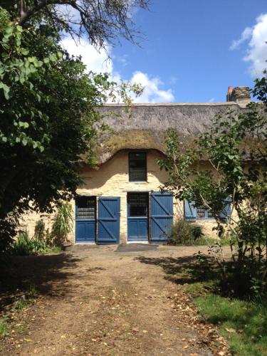 Chaumiere Authentique - carbon neutral hotel in Herbignac