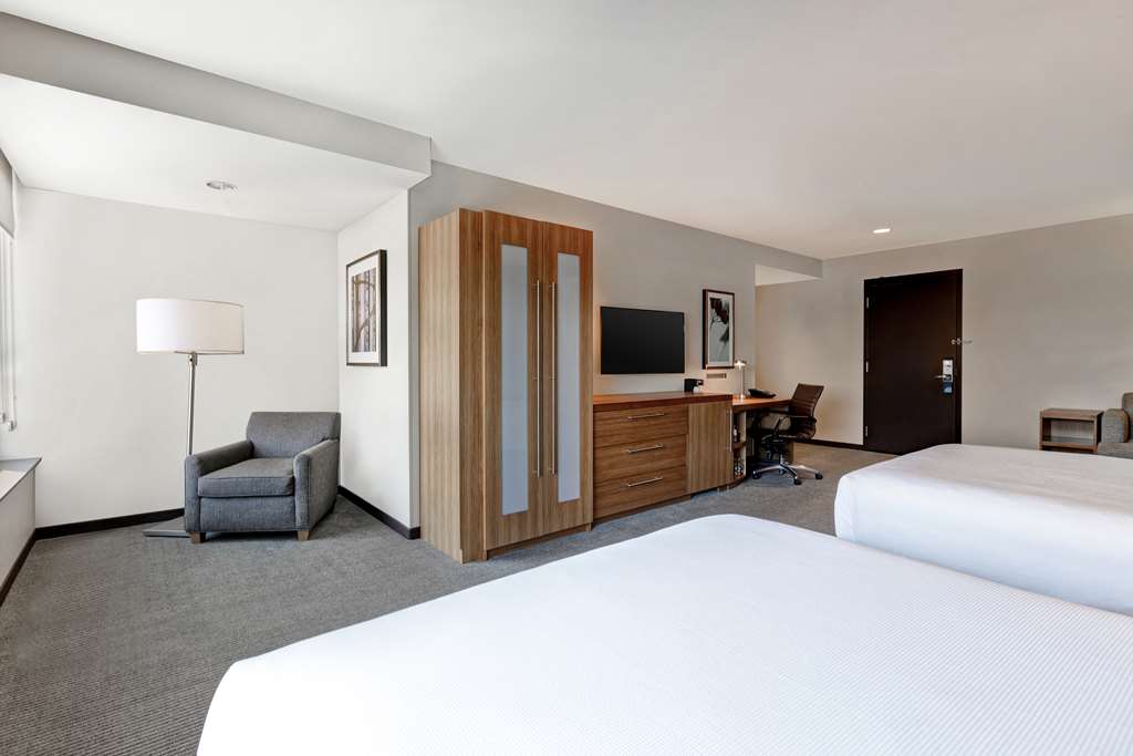 Hyatt Place Bloomington Normal - photo 39