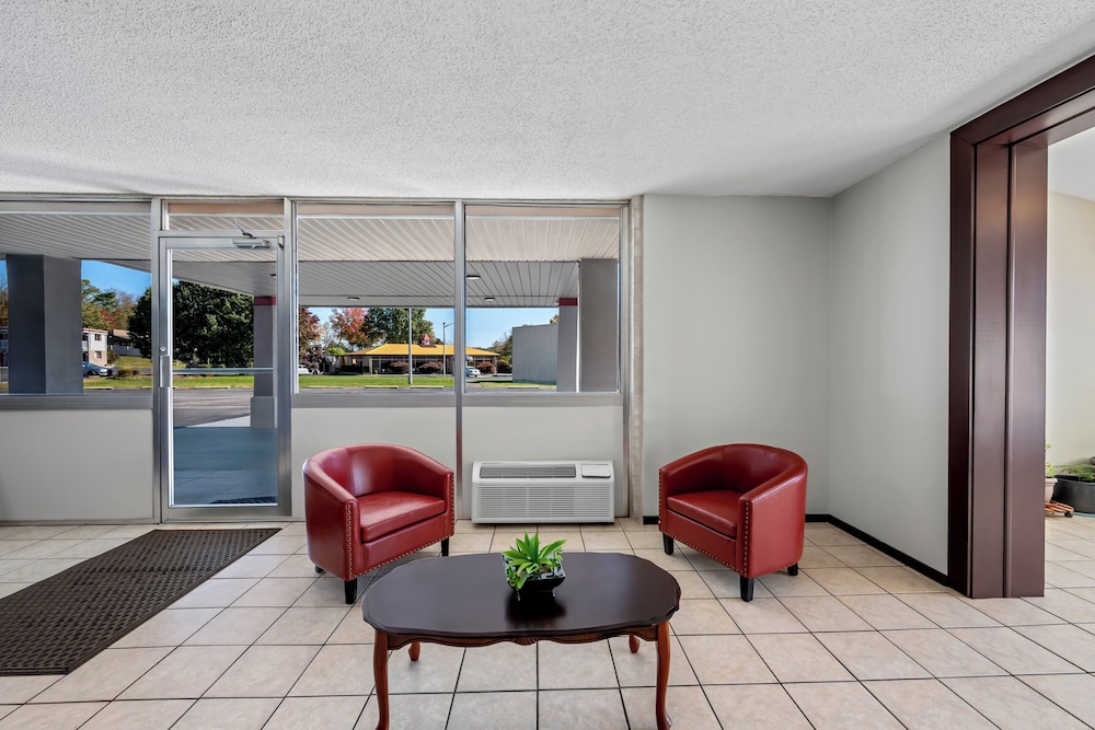 Red Roof Inn Abingdon - photo 2