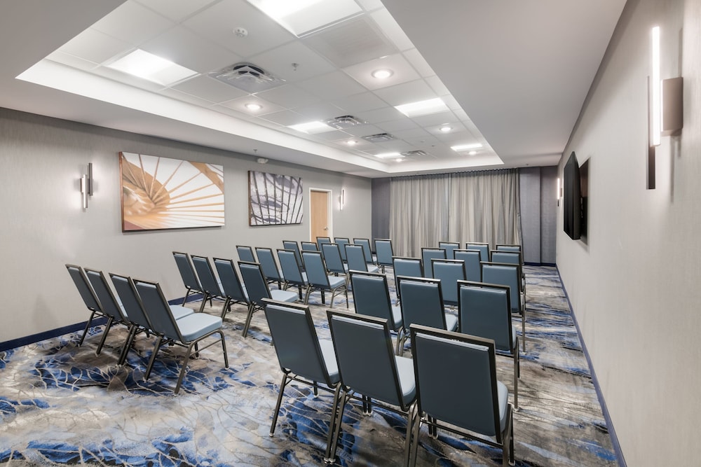 Fairfield Inn & Suites by Marriott Virginia Beach Town Center - photo 20