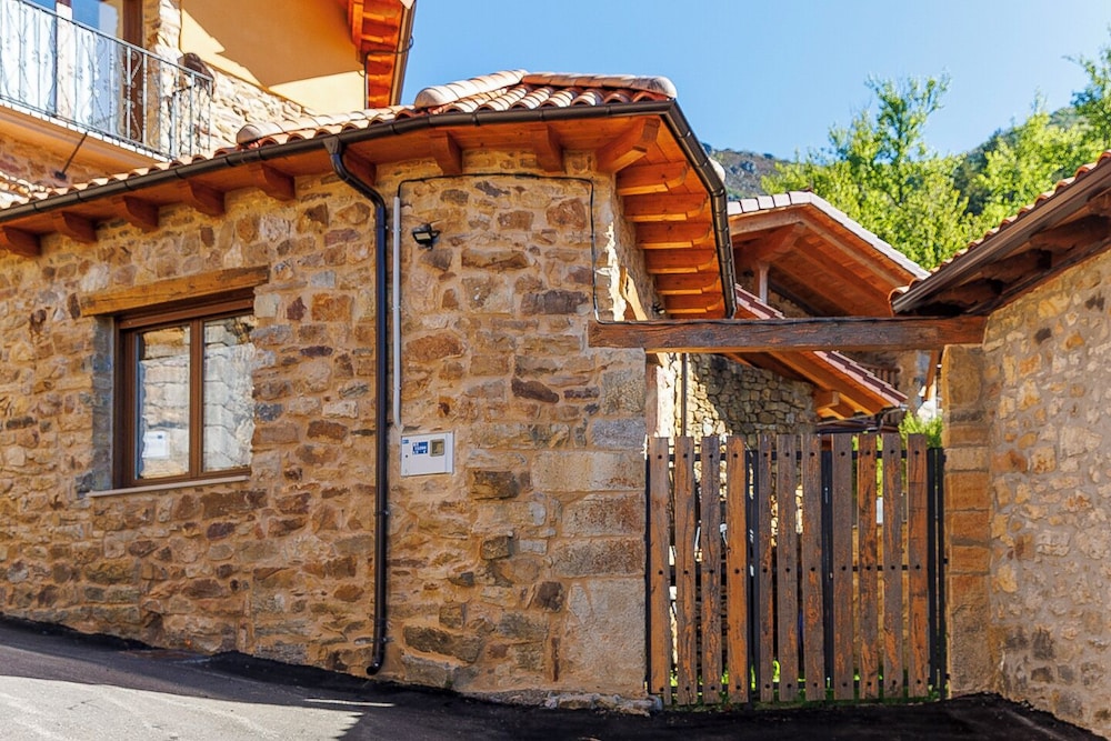 El Refugio II de Verdiago — hotel in Cremenes