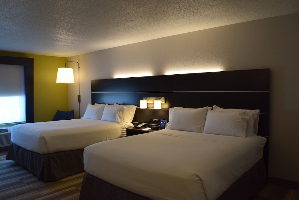 Holiday Inn Express Hotel & Suites Sparta by IHG - photo 14
