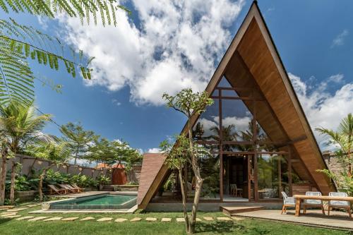 Jungle View Pool Villa KayuKaya Ubud — 4-Star Luxury Hotel in Ubud, Indonesia