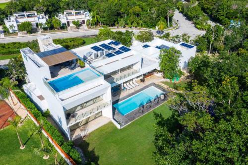 Villa Maya Luxury Mansion — 4-Star Luxury Hotel in Akumal, Mexico