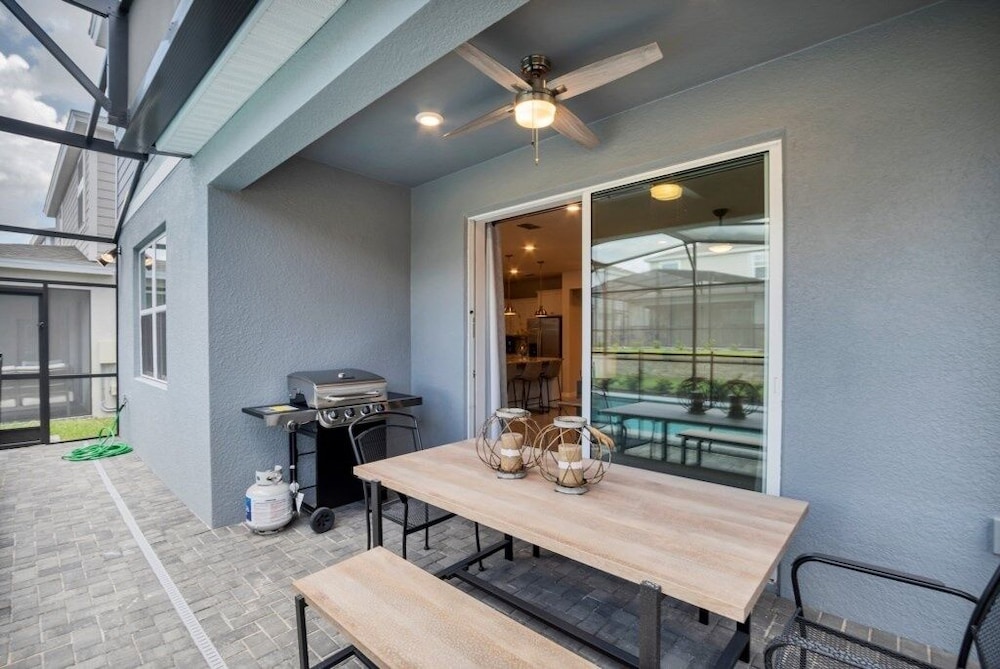 5 Bed With Fantastic Game Room In Fun Resort 5 Bedroom Townhouse by RedAwning - photo 43