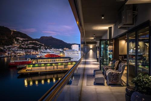 Exclusive Penthouse with Bryggen Views I MUST SEE — 4-Star Luxury Hotel in Bergen, Norway