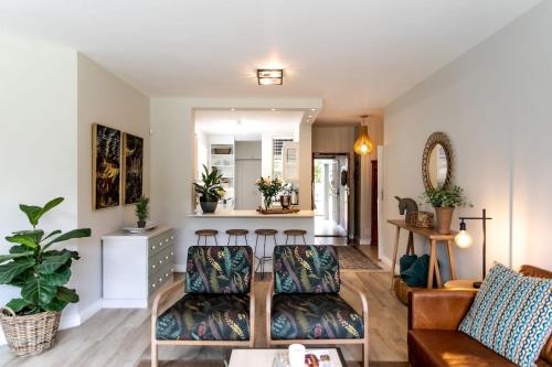 Milas Place Spacious & Comfortable at Bayview — 4-Star Luxury Hotel in Hermanus, South Africa
