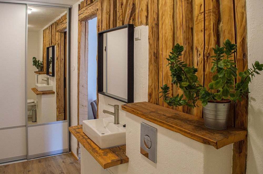 Taevas Kulalistemaja in Voru, Estonia