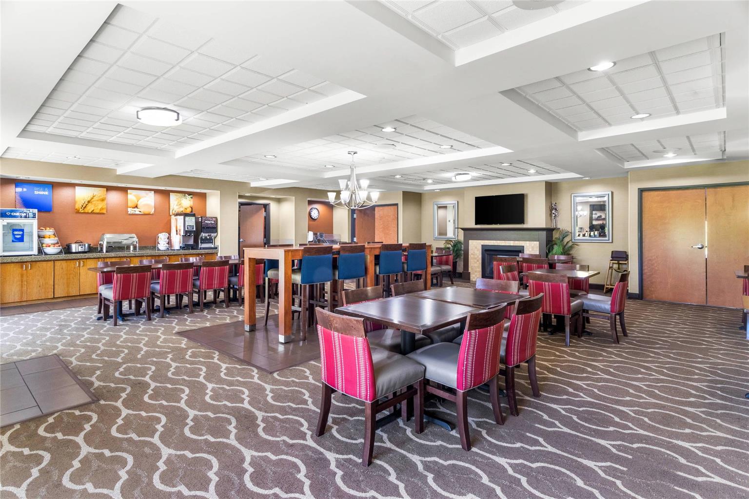 Comfort Suites Mount Vernon - photo 41