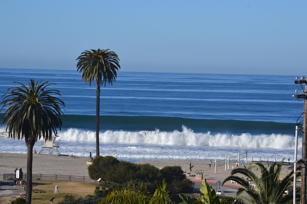 Moonlight Beach Motel - carbon neutral hotel in Encinitas