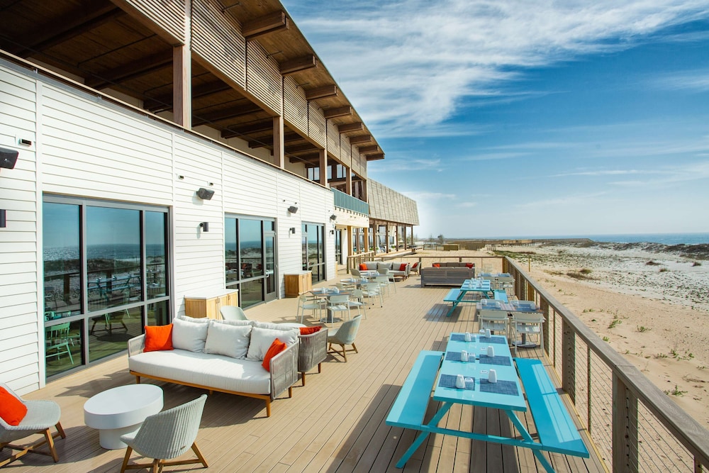 The Lodge at Gulf State Park A Hilton Hotel - photo 2