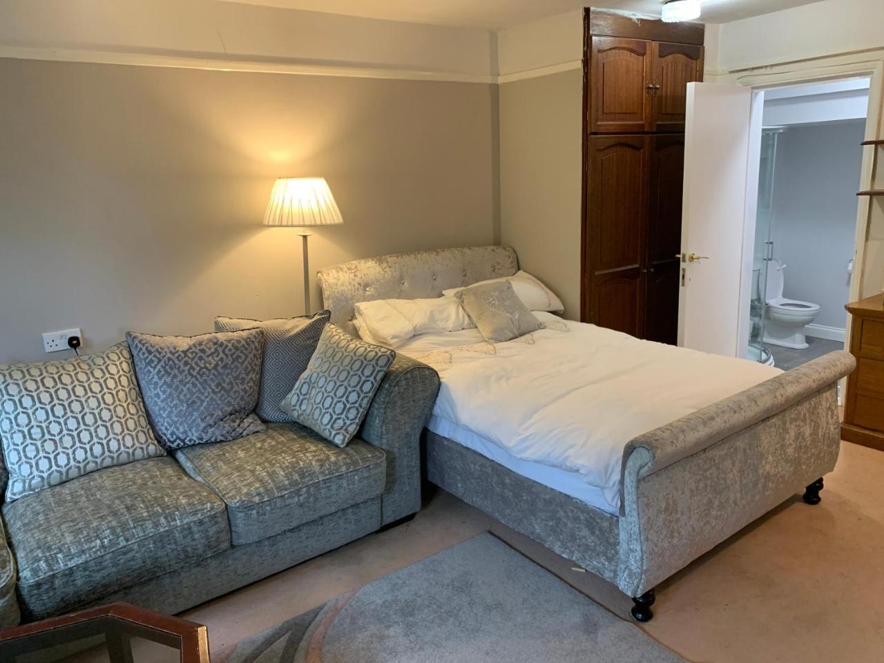 Debbie s Digs in Ashford, United Kingdom