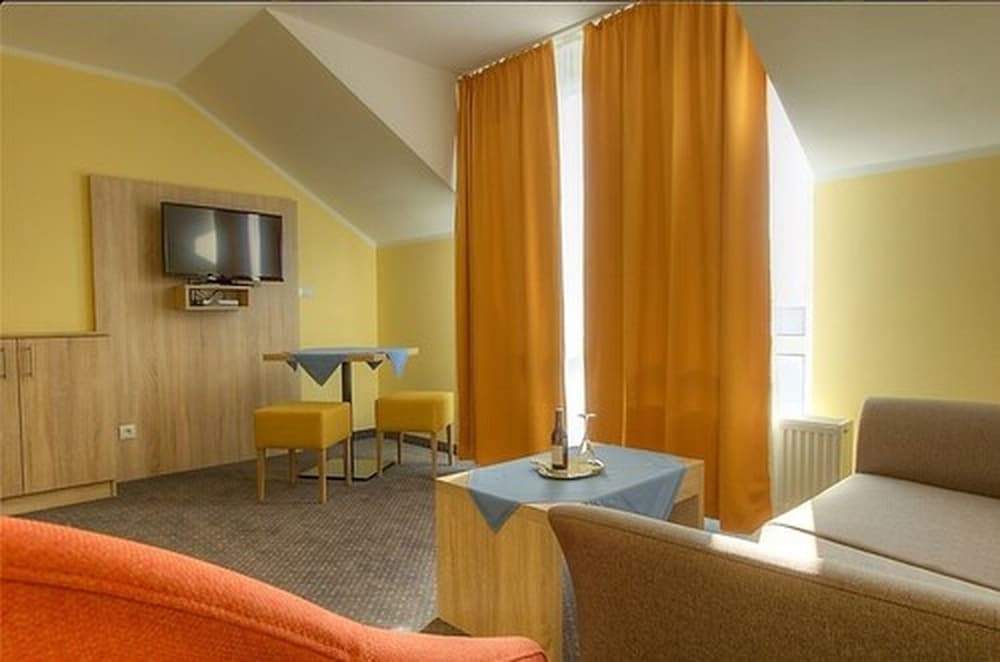 Hotel Restaurant Kasserolle — Siegburg — photo 5