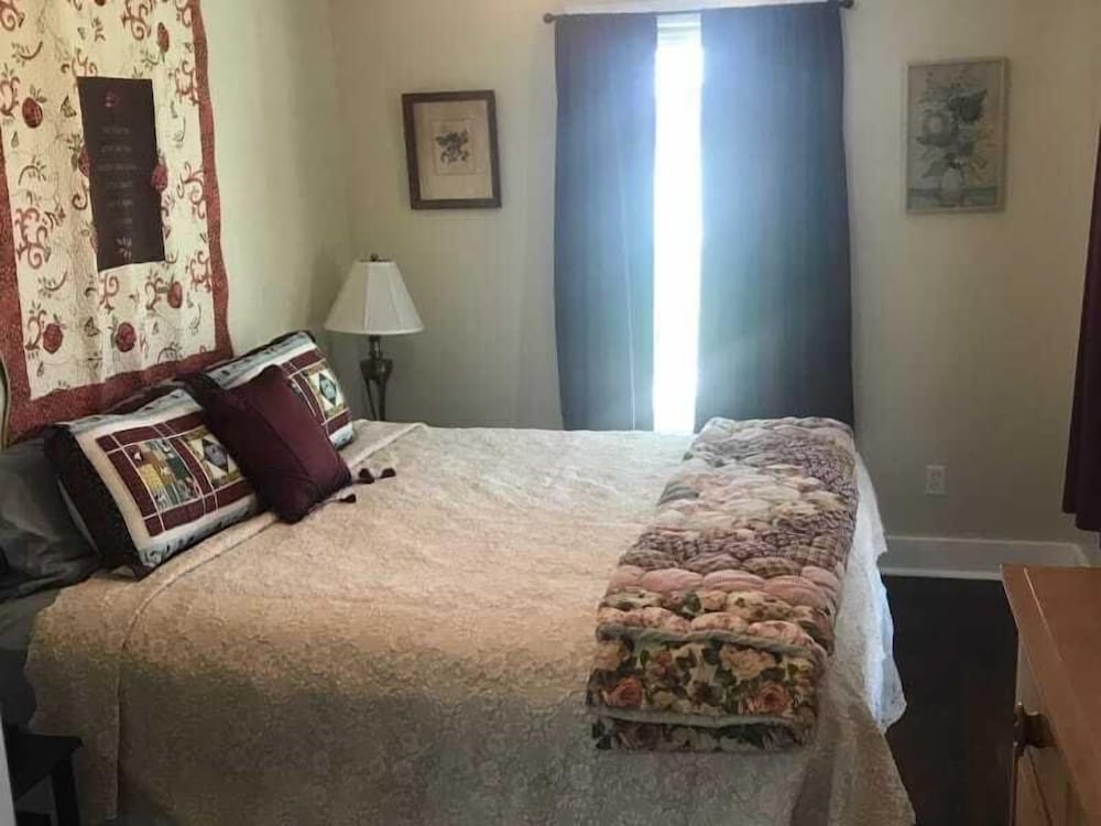 Lillian Farms Bed & Breakfast - photo 10