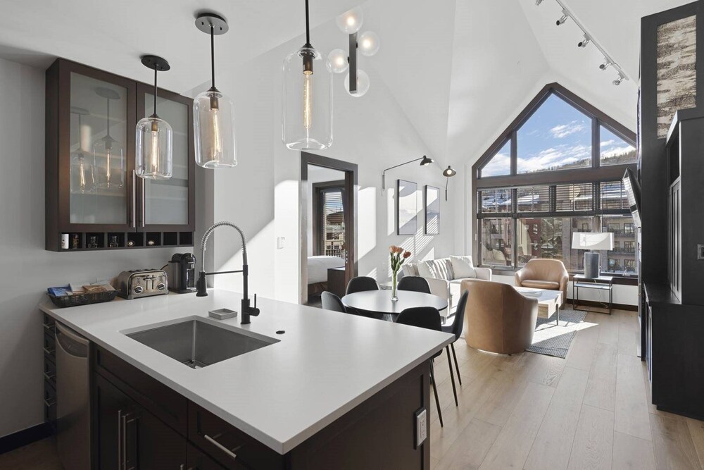 Luxury Ski in Ski out 2 Bedroom Colorado Resort Vacation Rental in the Heart of Snowmass Base Village - photo 34