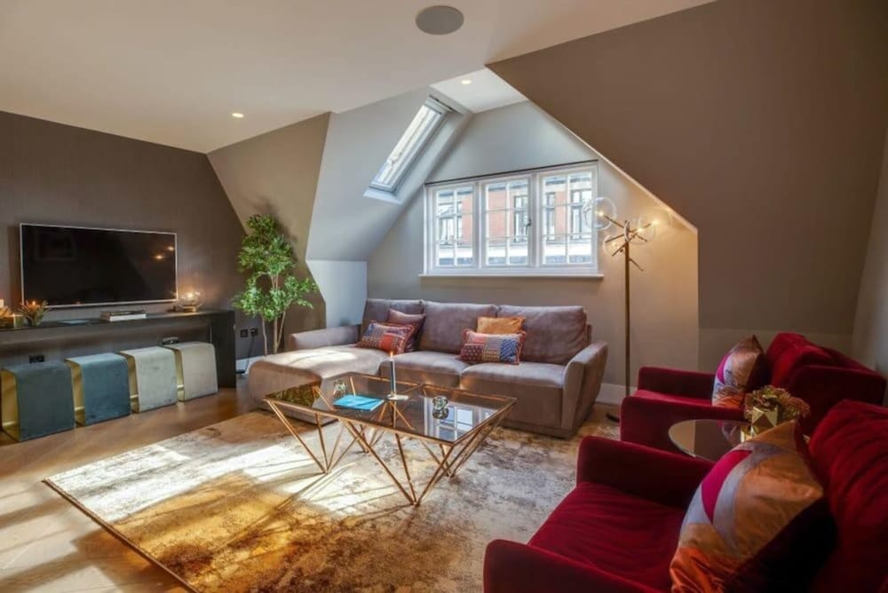 Sweet Inn Soho — 4-Star Luxury Hotel in London, United Kingdom