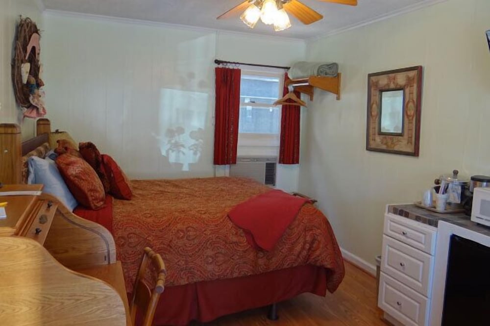 The Homestead Inn - photo 57
