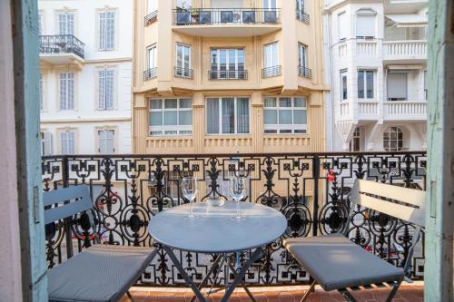 Siesta - last minute hotel in Cannes