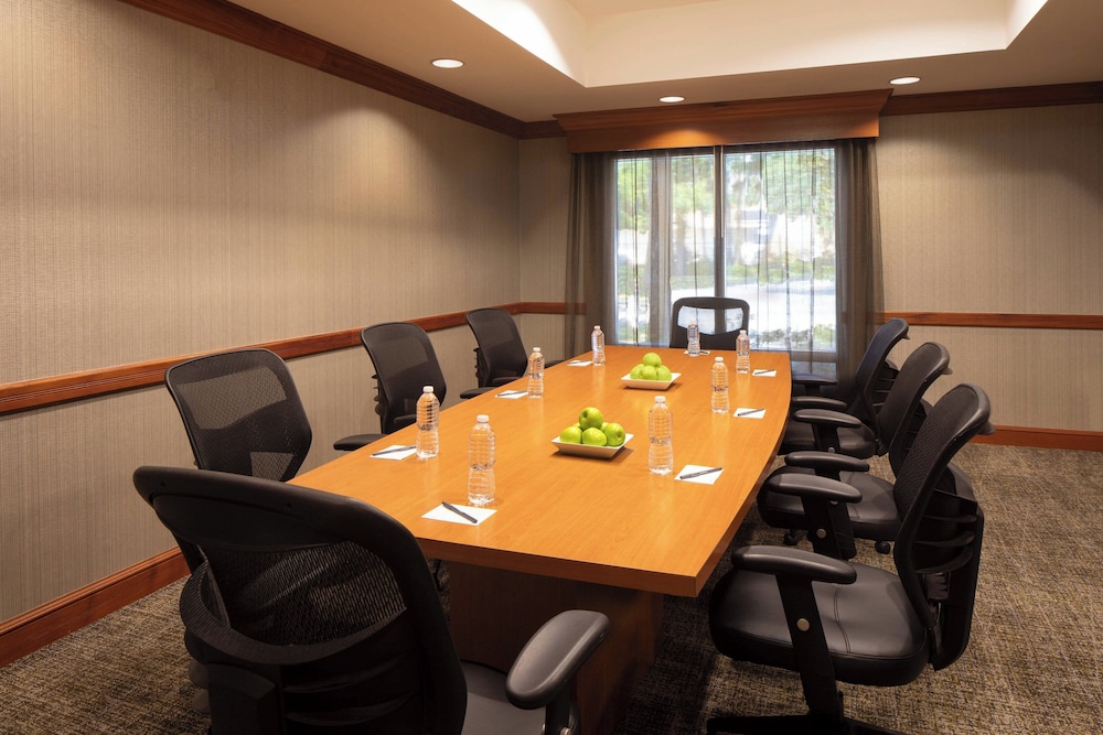 SpringHill Suites by Marriott Tampa Westshore Airport - photo 32