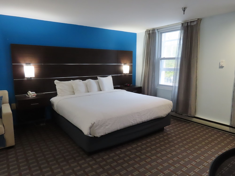 St. Charles Hotel - photo 10