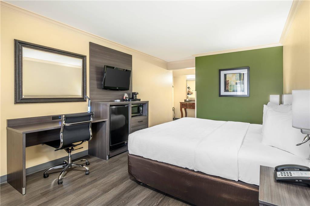 Quality Inn Klamath Falls Crater Lake Gateway - photo 11